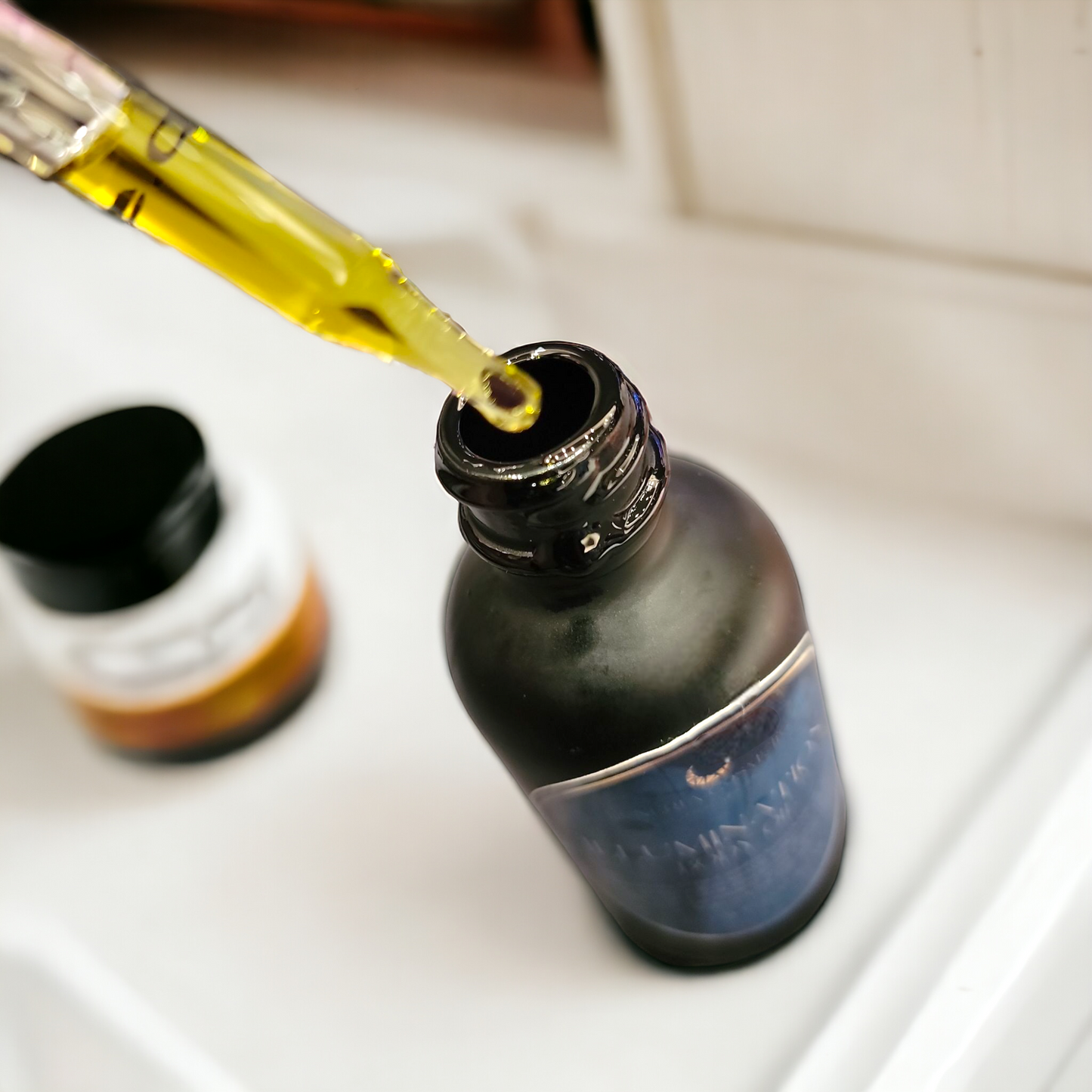 Illumination Body Oil - Natural Luminous Hydration for Day to Night Radiance - Luneria Beauty Botanica